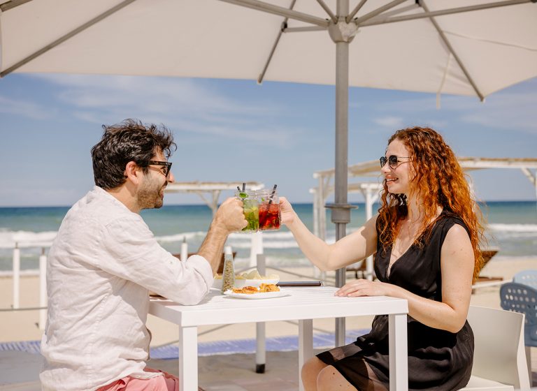 salinello_coppia_fronte mare aperitivo-7