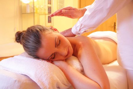 woman-relaxing-relax-spa-56884